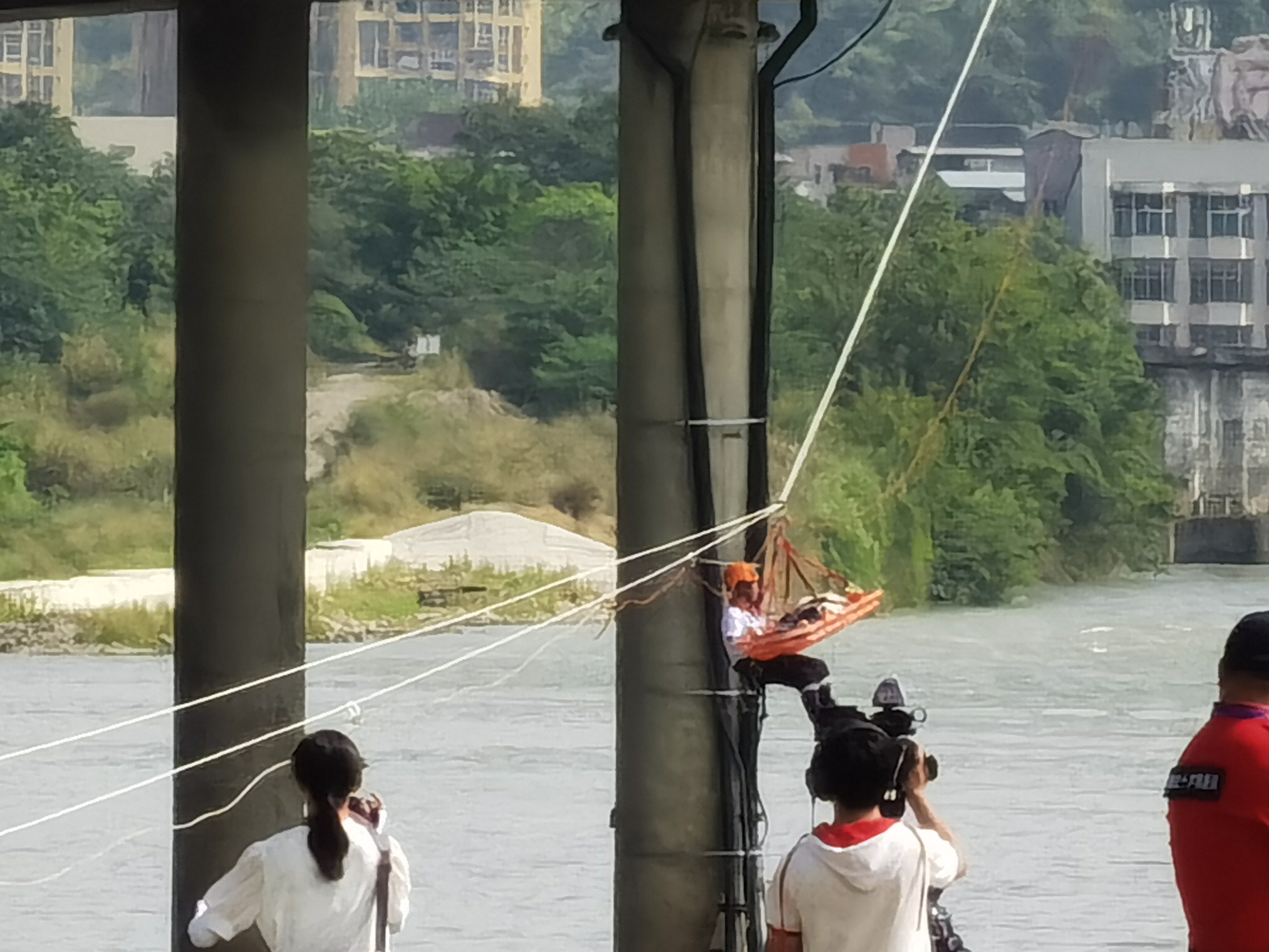 绳索滑降1.jpg
