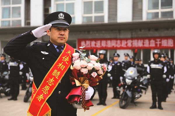 4b1_大图.jpg 4b1_大图.jpg
