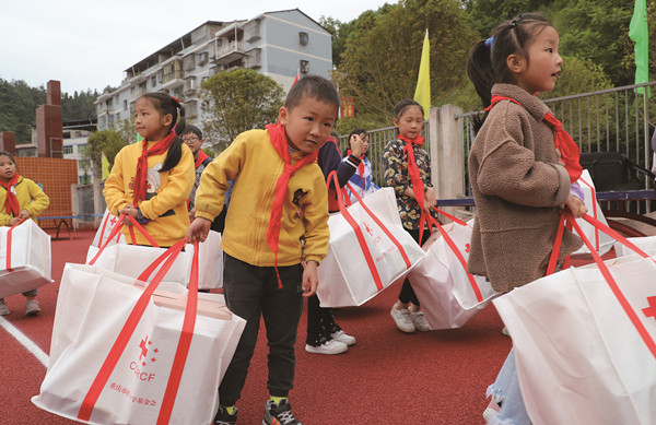 1B1_大图.jpg 1B1_大图.jpg