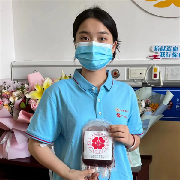12河南许荣荣.jpg 12河南许荣荣.jpg