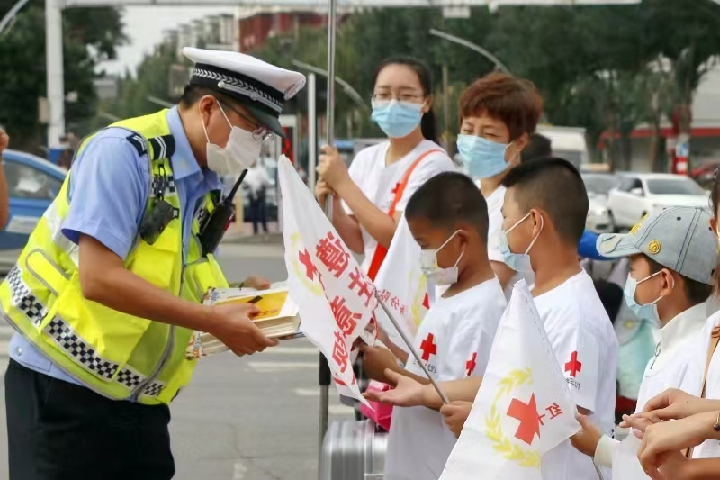 红十字青少年活动.jpg